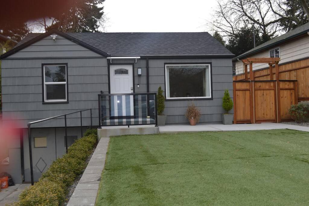Cozy Crown Hill Carkeek Cottage W/3 Beds, Full Kitchen & Backyard In North Seattle Exterior foto